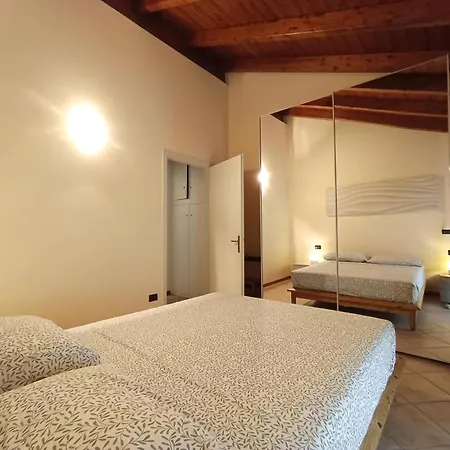 Miralago Apartment *